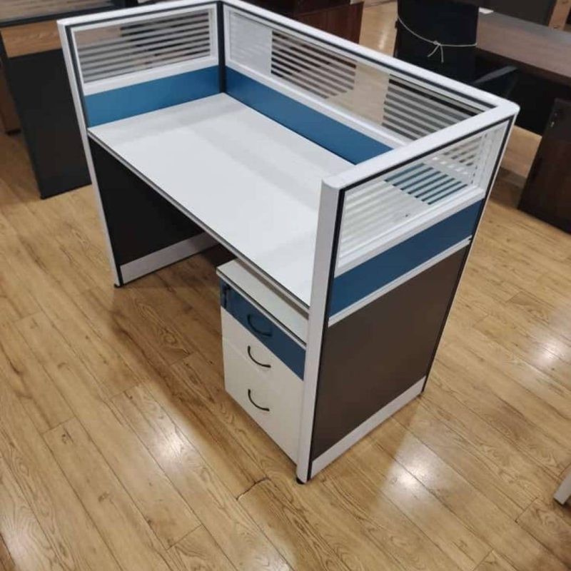 1 Way Workstation